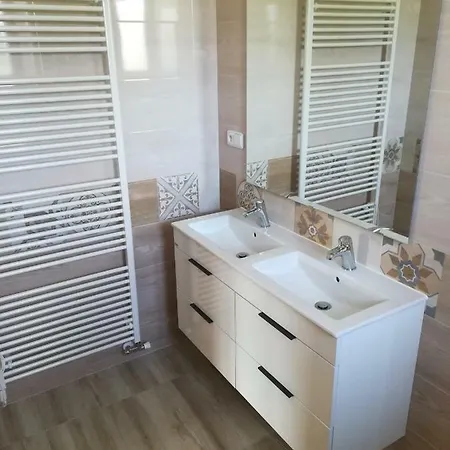 U Lesa - Nova Ves Český Rudolec